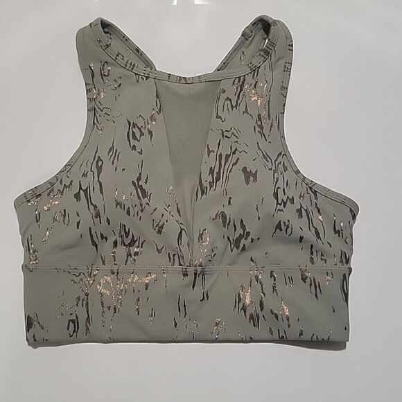 Sweaty Betty x Halle Berry Athena Sports Bra - Picture 8 of 15